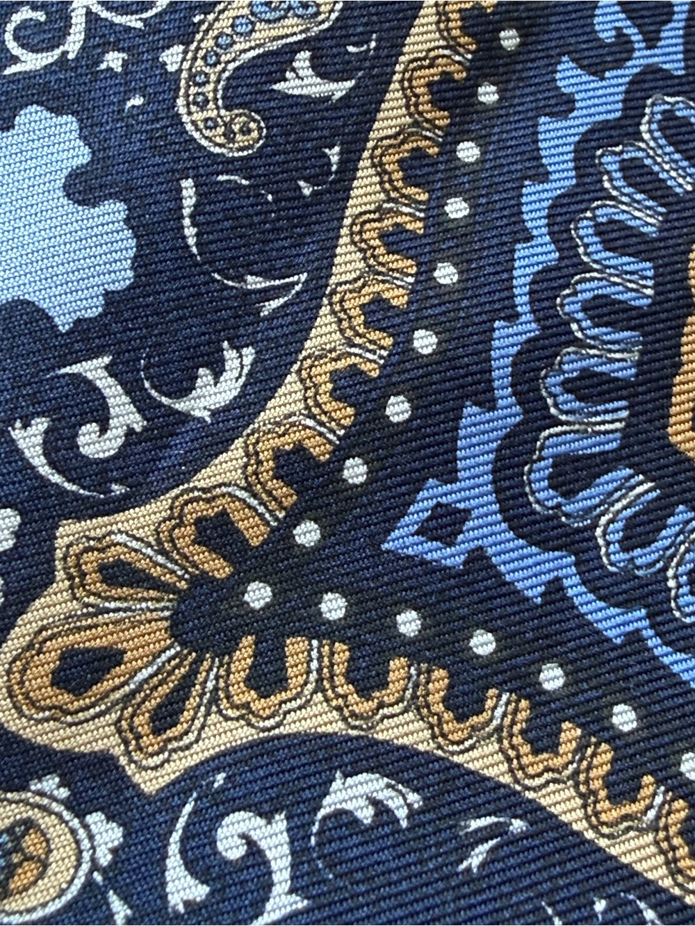 Vakko Scarf NWOT Paisley filigree, blue , black tan 100% silk - Picture 6 of 8